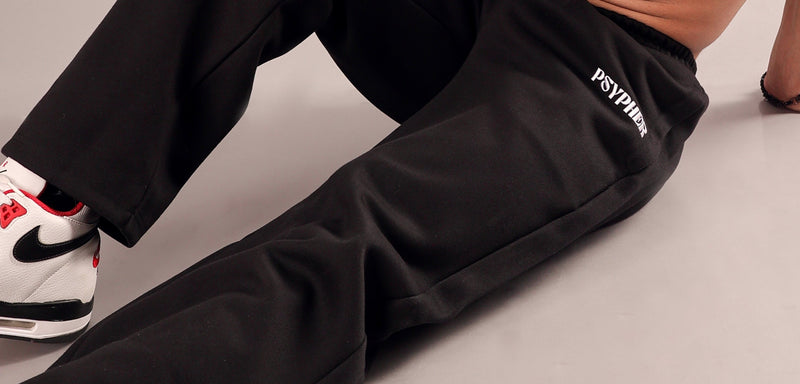 Streetwear styled outfit with black joggers and oversized tee India