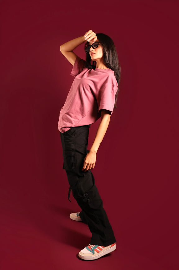 Model wearing wild rose solid oversized streetwear t-shirt India